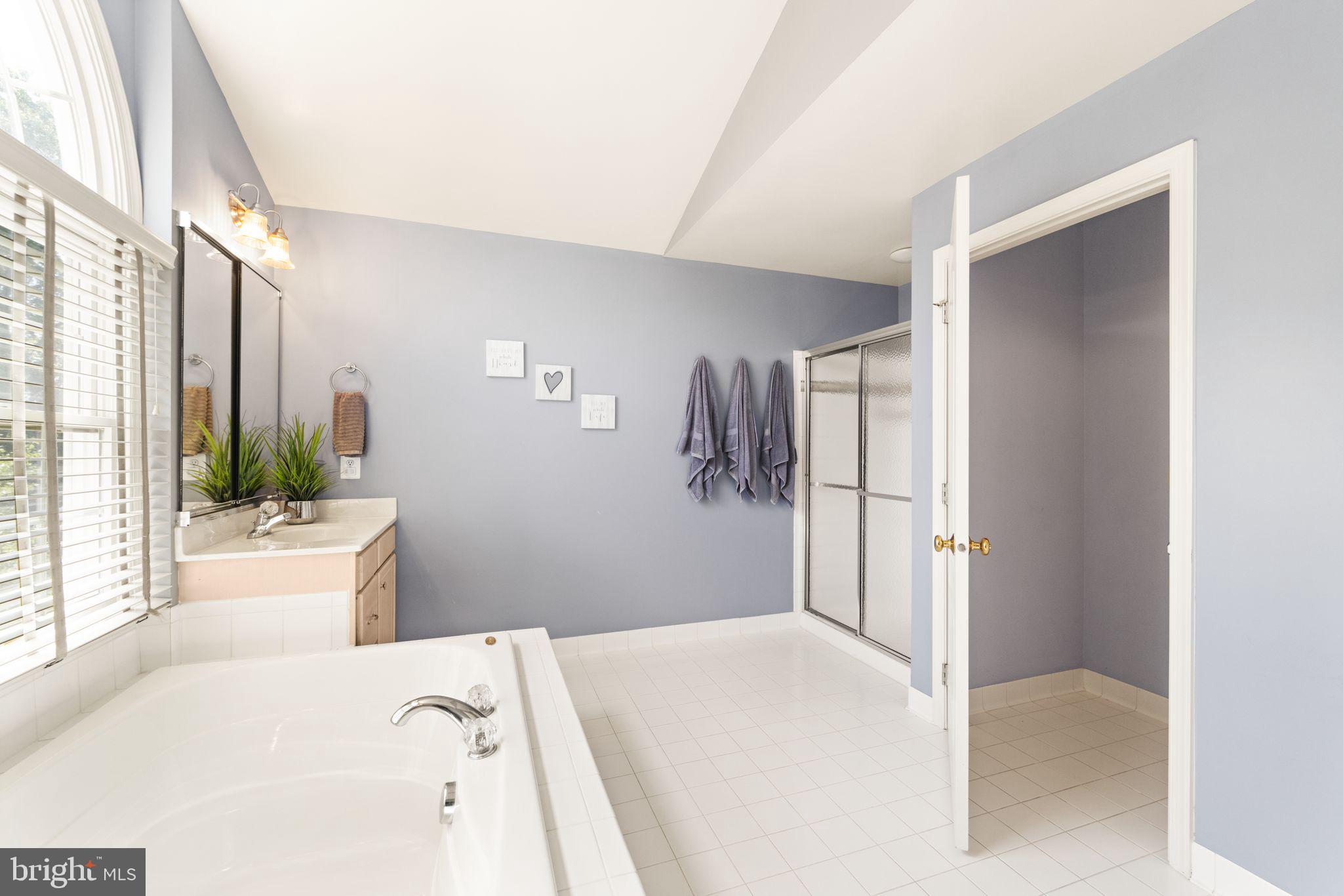 DOMINION VALLEY COUNTRY CLUB - Residential