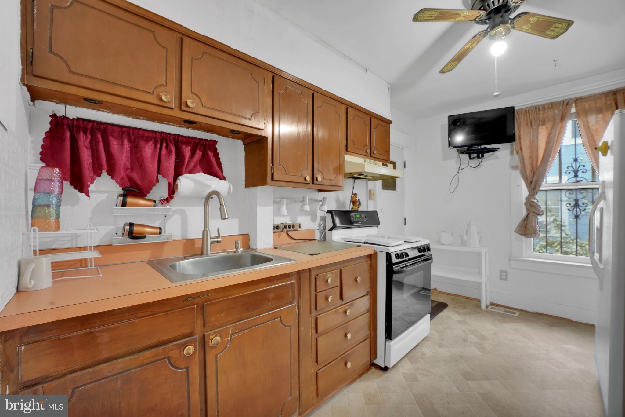 GWYNN OAK - Residential