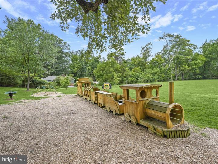 PINES ON THE SEVERN - Residential
