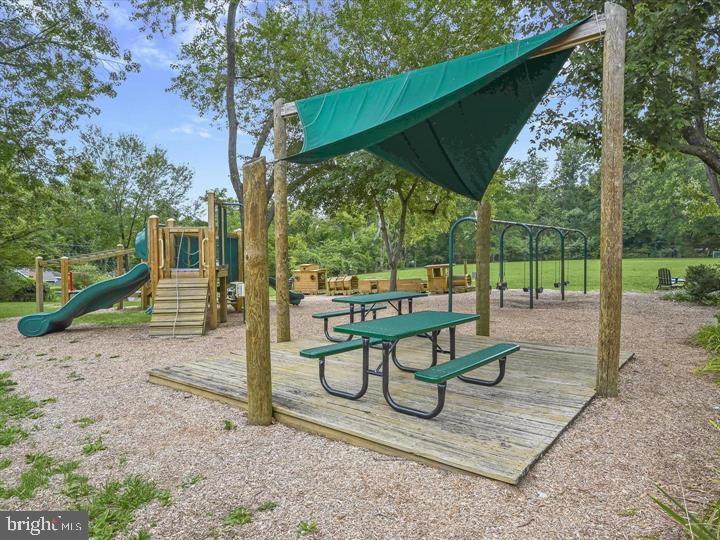 PINES ON THE SEVERN - Residential