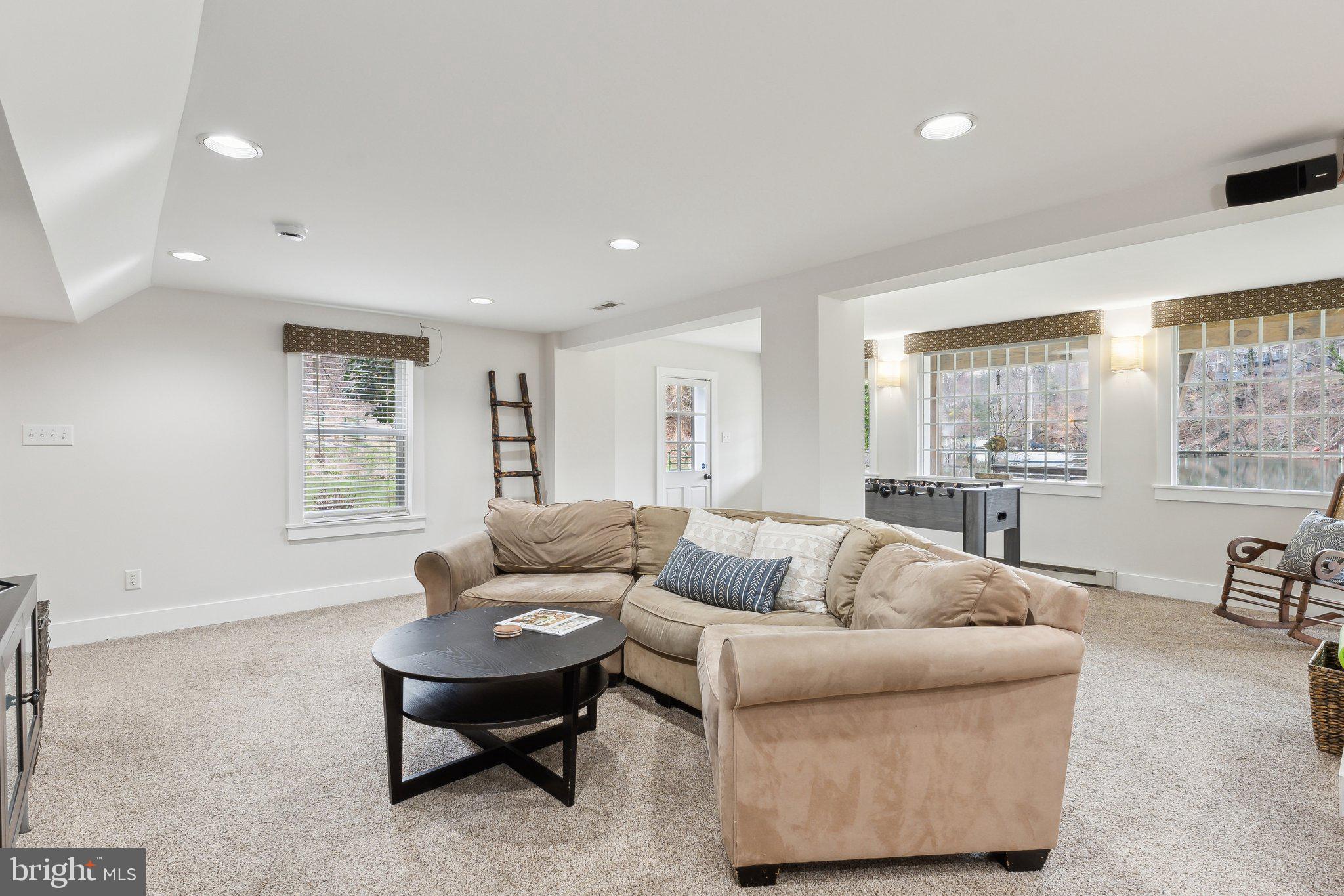 PINES ON THE SEVERN - Residential