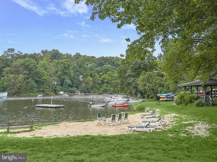 PINES ON THE SEVERN - Residential