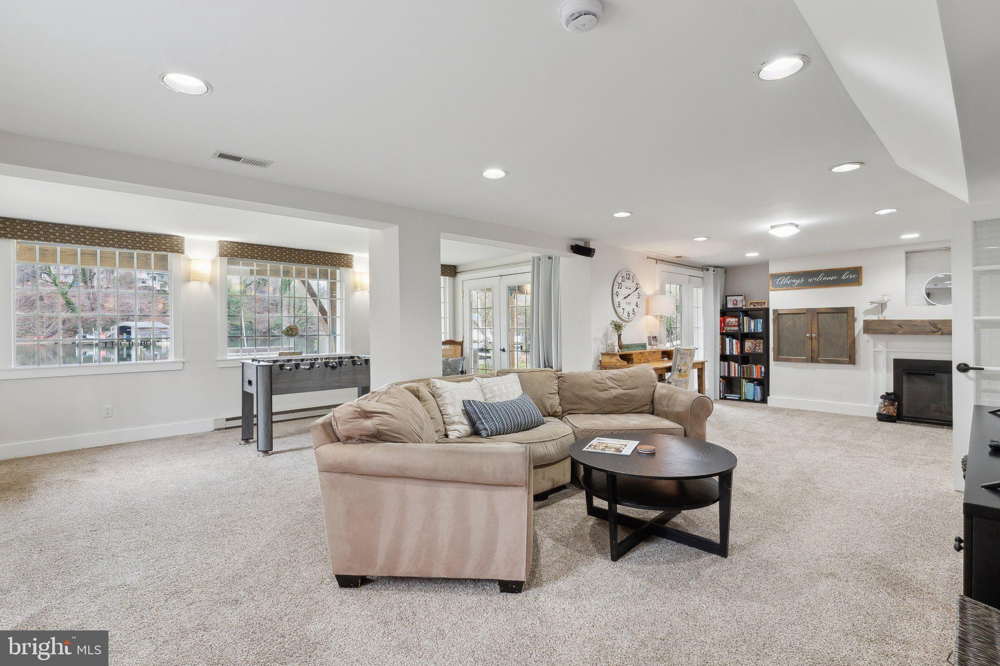 PINES ON THE SEVERN - Residential