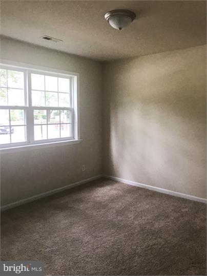 CHARLESTOWN COMMONS - Residential Lease