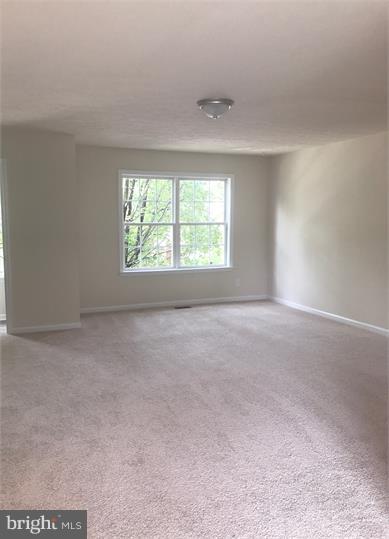 CHARLESTOWN COMMONS - Residential Lease