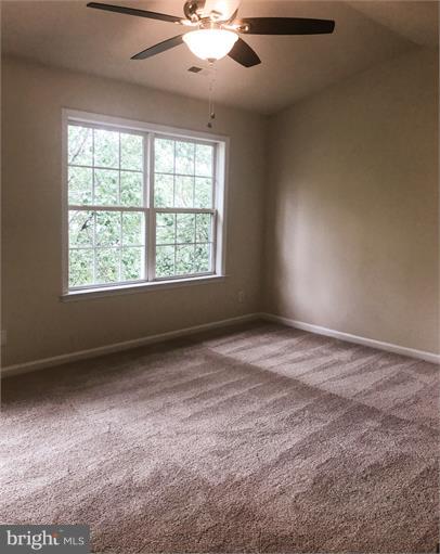 CHARLESTOWN COMMONS - Residential Lease