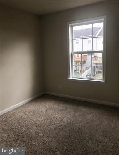 CHARLESTOWN COMMONS - Residential Lease