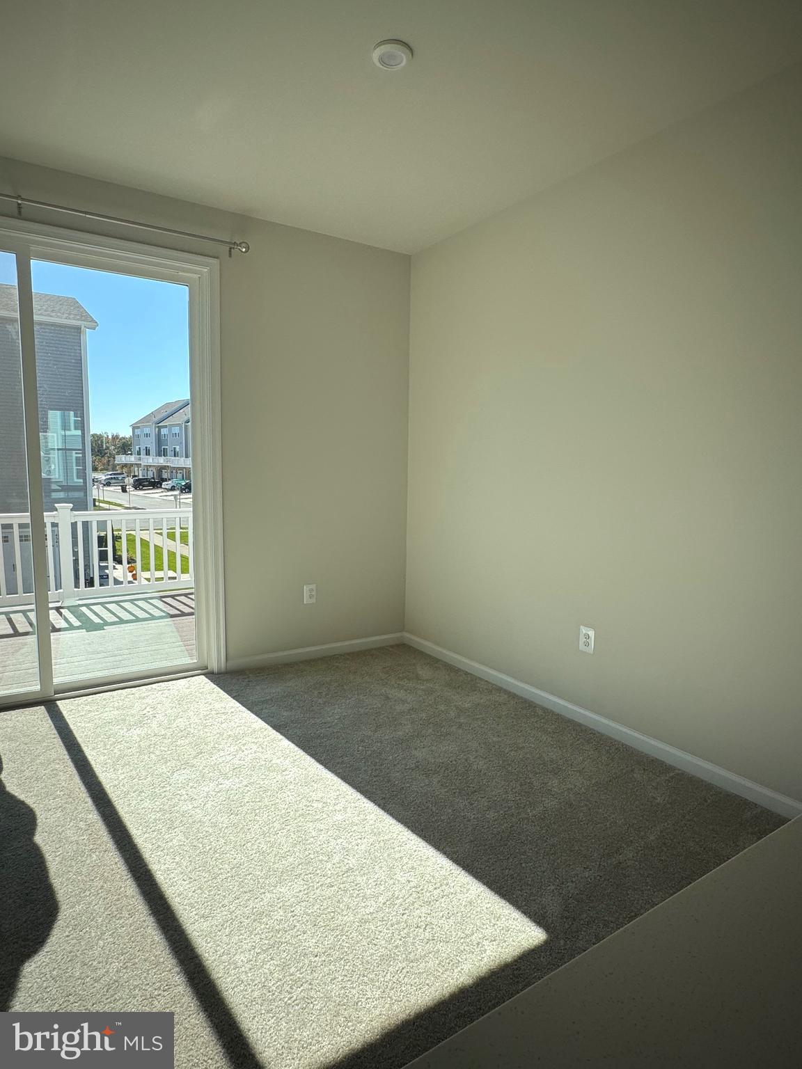 ALEXANDER'S CROSSING - Residential Lease