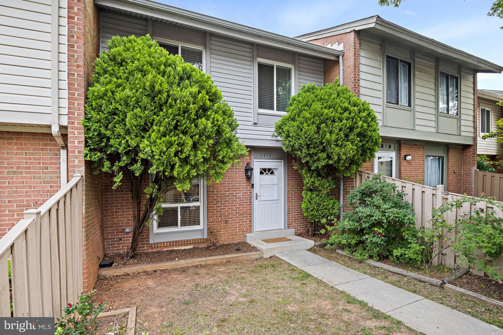 1317 SPRINGTIDE PLACE