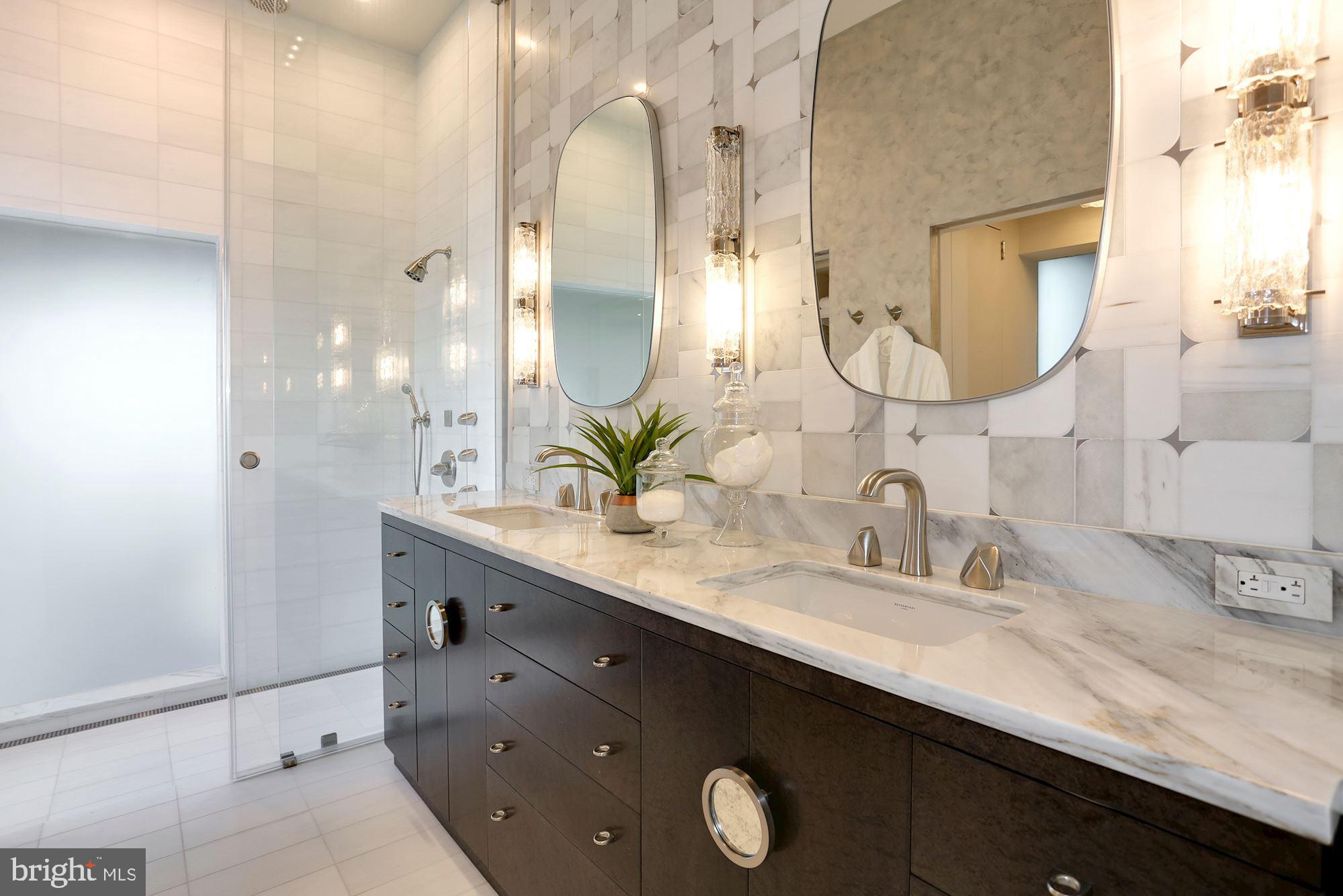LOGAN CIRCLE - Residential