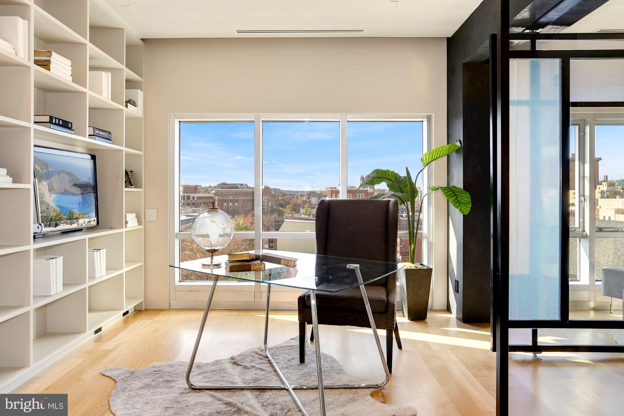 LOGAN CIRCLE - Residential