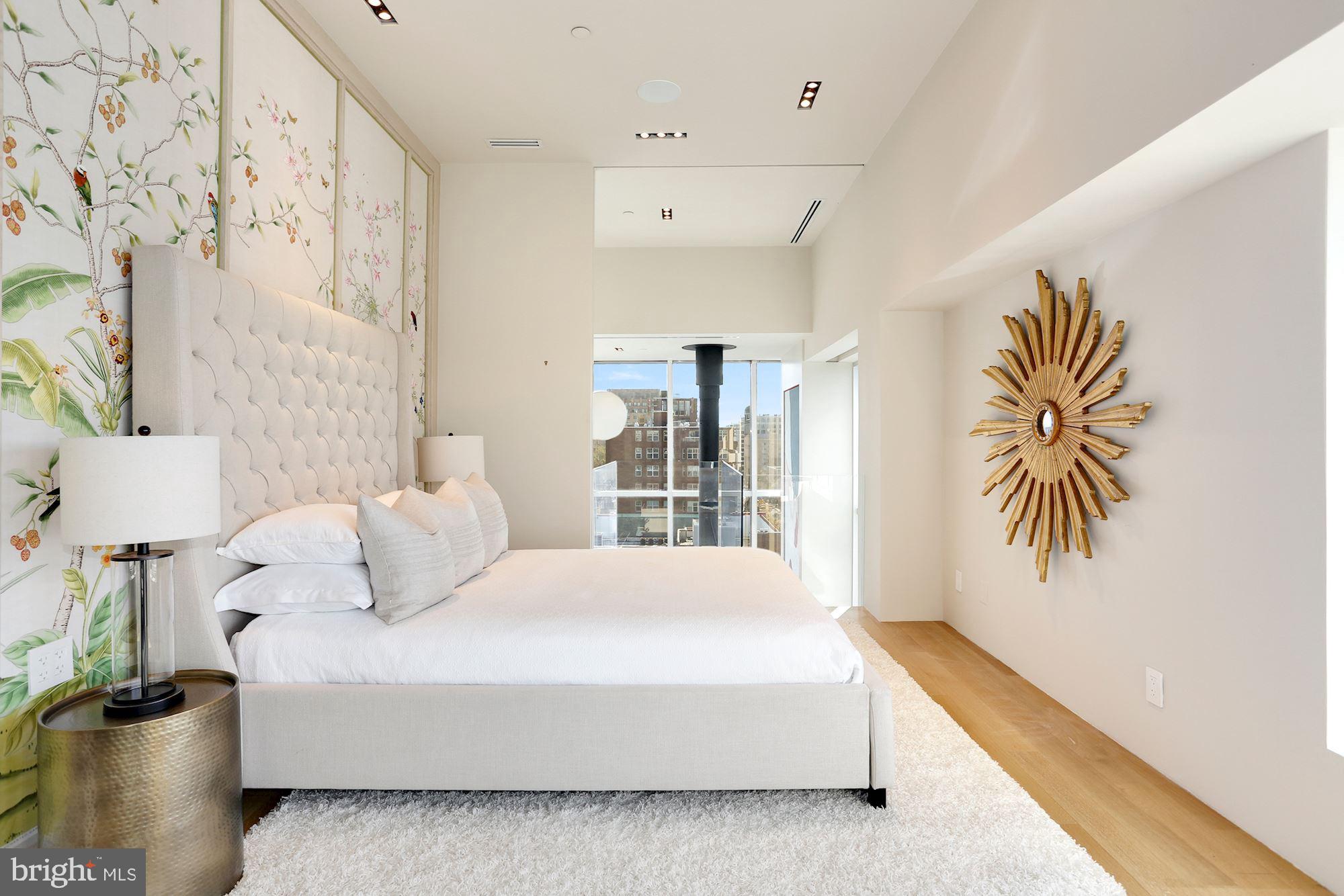 LOGAN CIRCLE - Residential