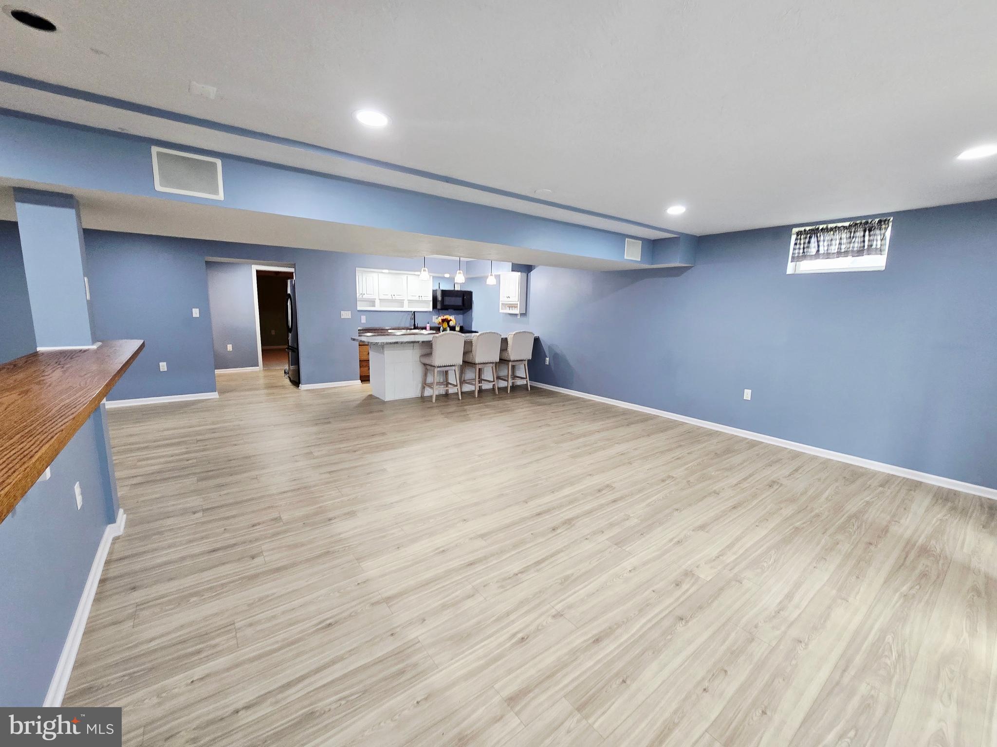 7677 GREEN RIDGE LANE