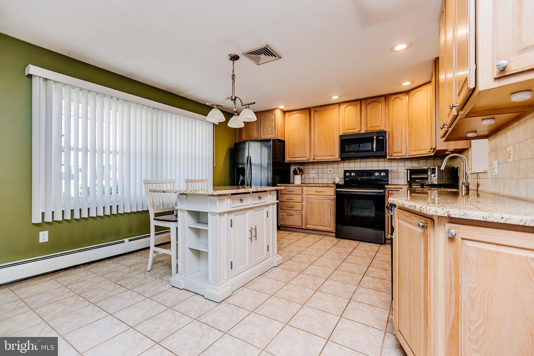 THORNRIDGE - Residential