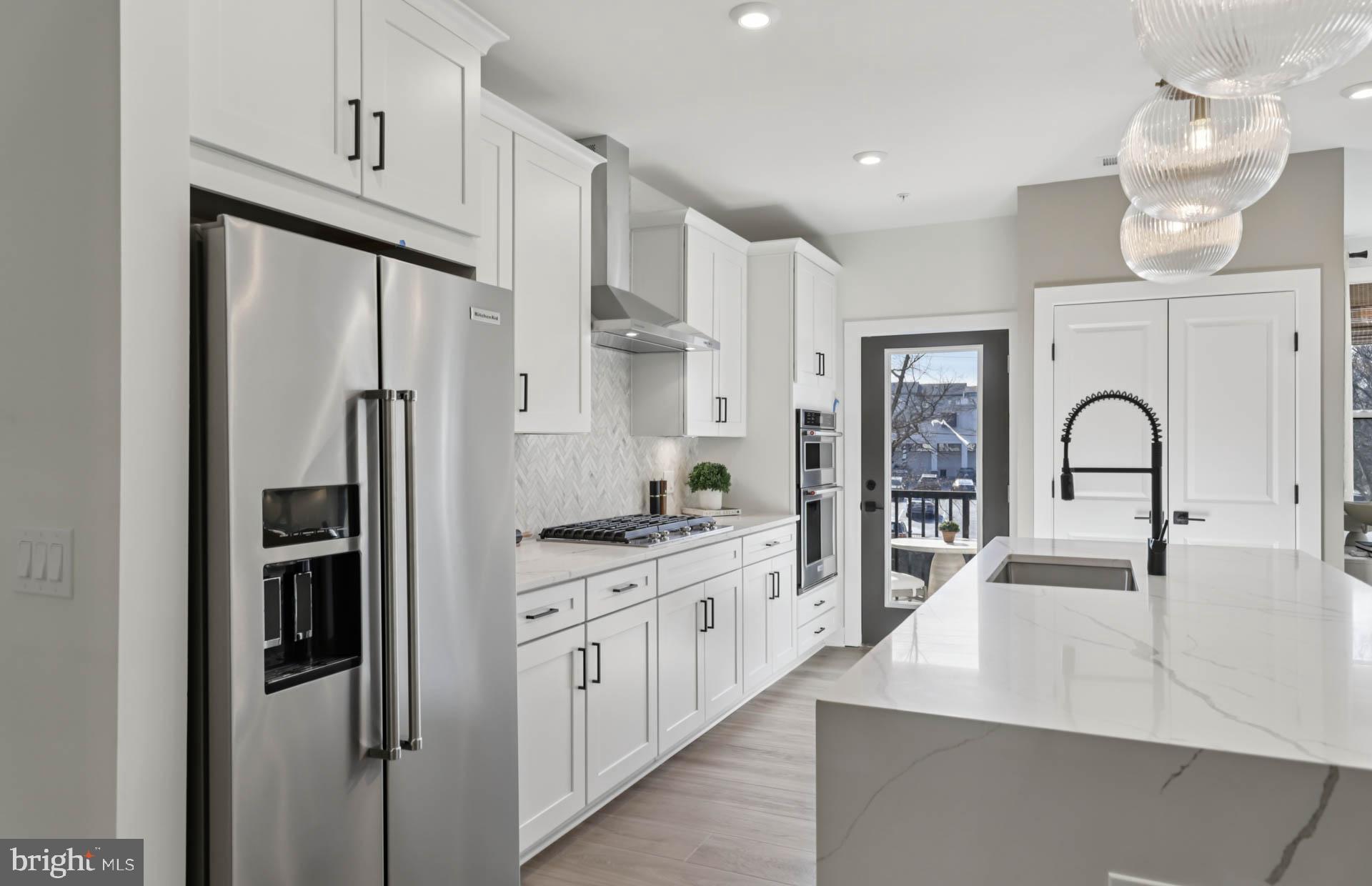 THE FLATS AT NORTHSIDE - Residential