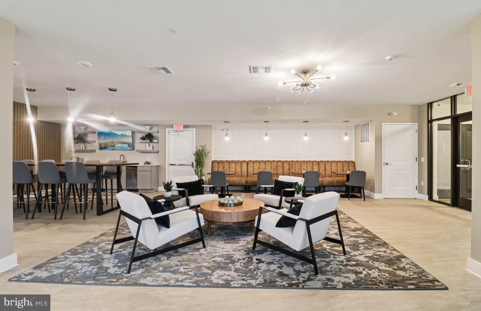 THE FLATS AT NORTHSIDE - Residential