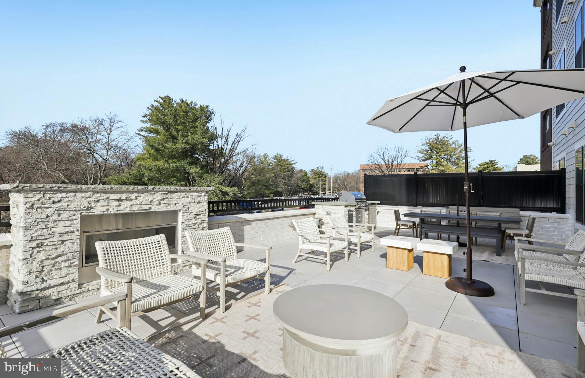 THE FLATS AT NORTHSIDE - Residential