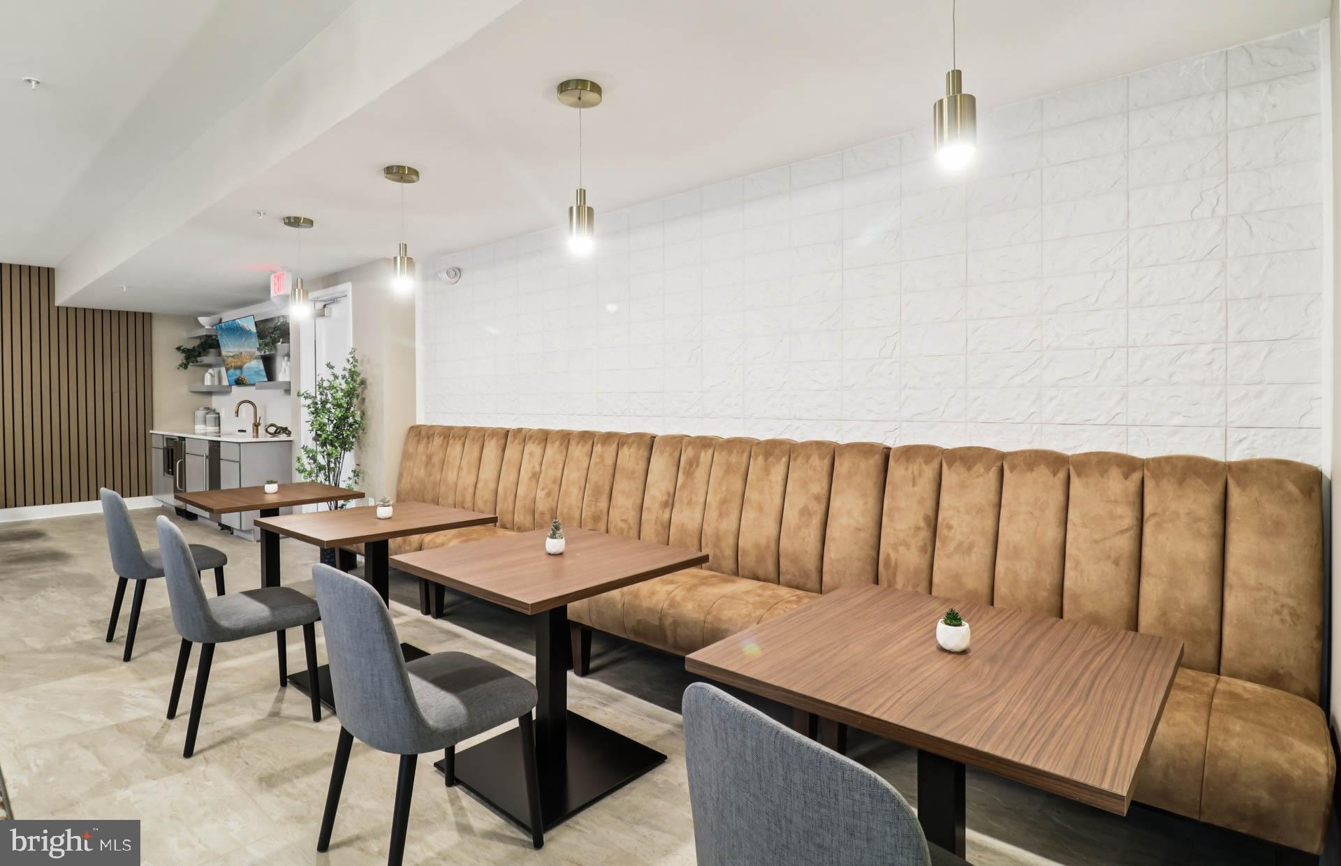 THE FLATS AT NORTHSIDE - Residential