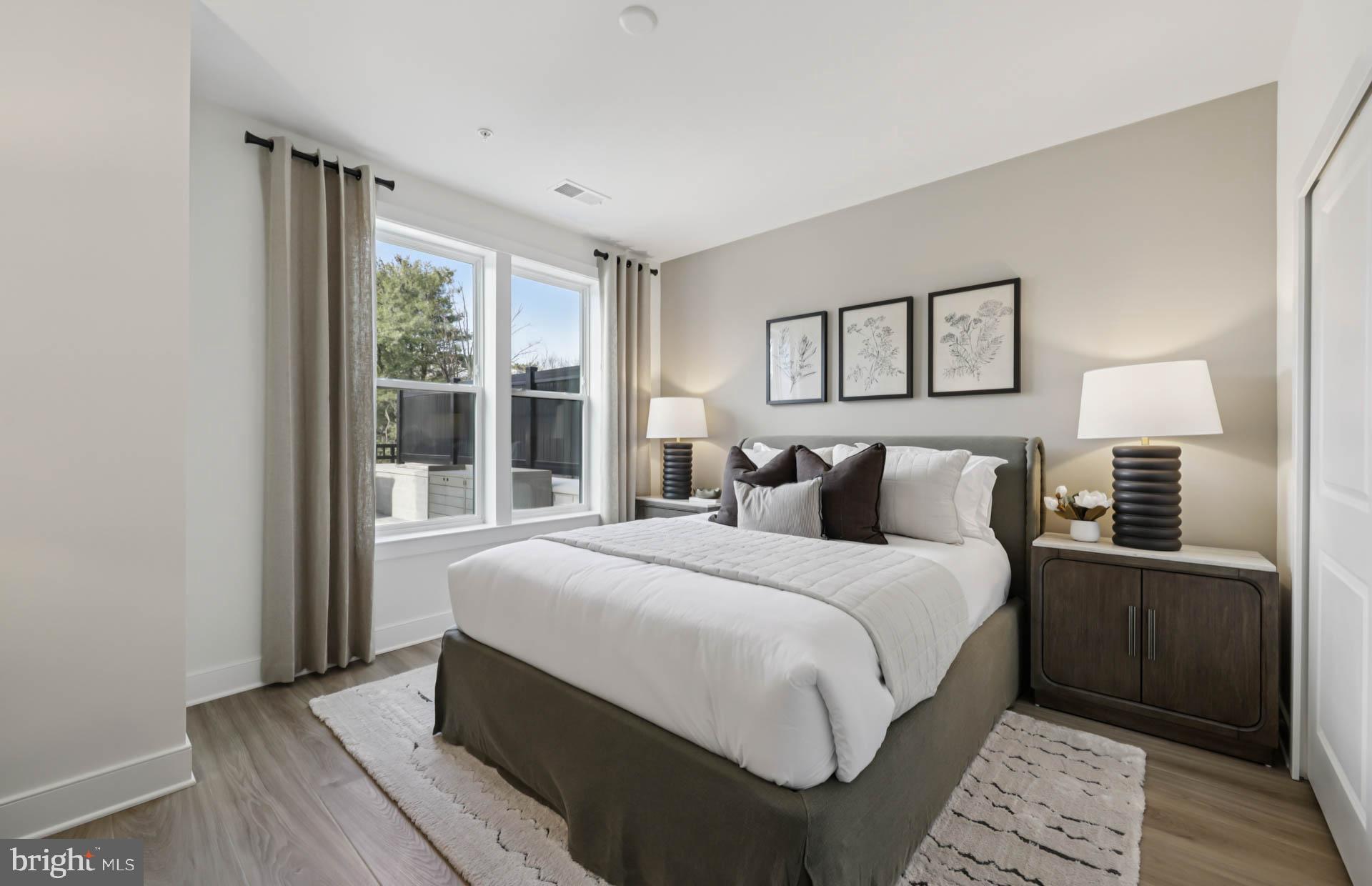 THE FLATS AT NORTHSIDE - Residential