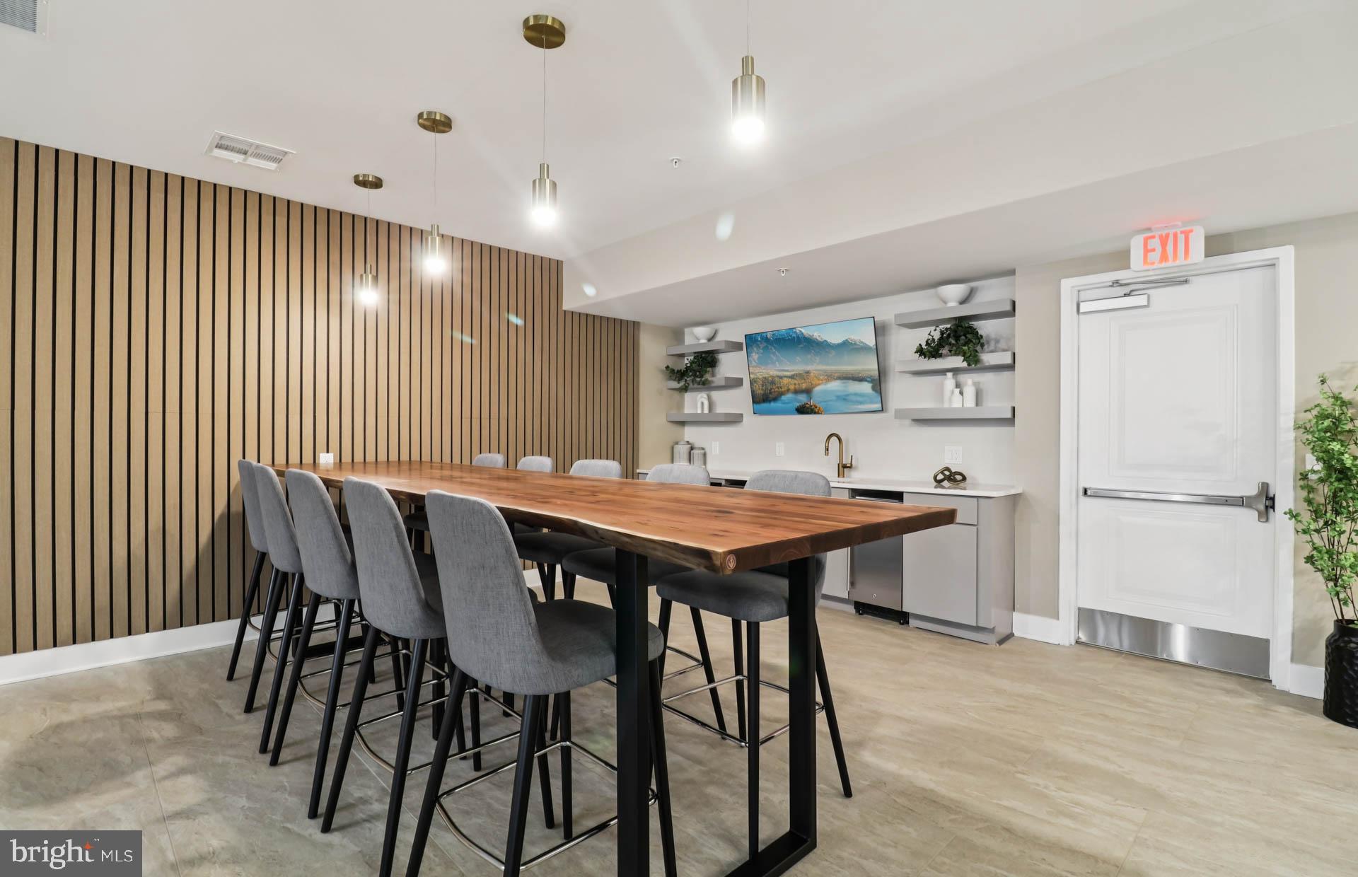 THE FLATS AT NORTHSIDE - Residential