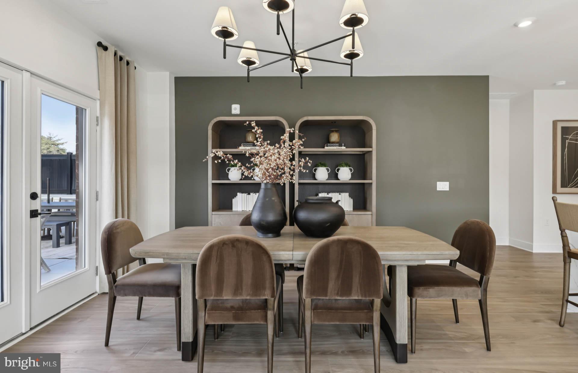 THE FLATS AT NORTHSIDE - Residential