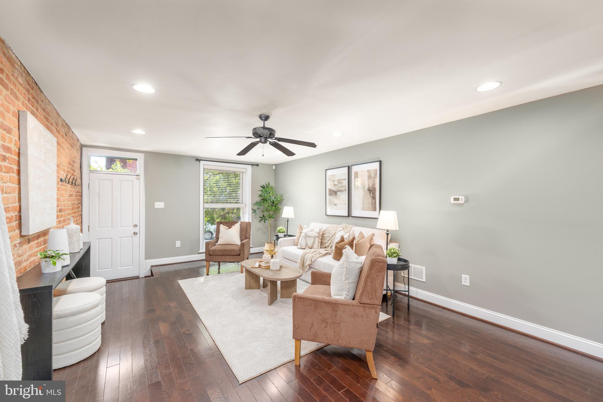 802 S HIGHLAND AVENUE