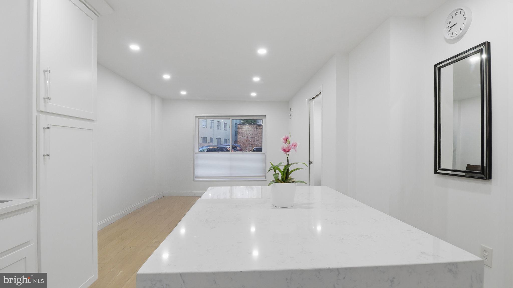 1718 P STREET NW L18