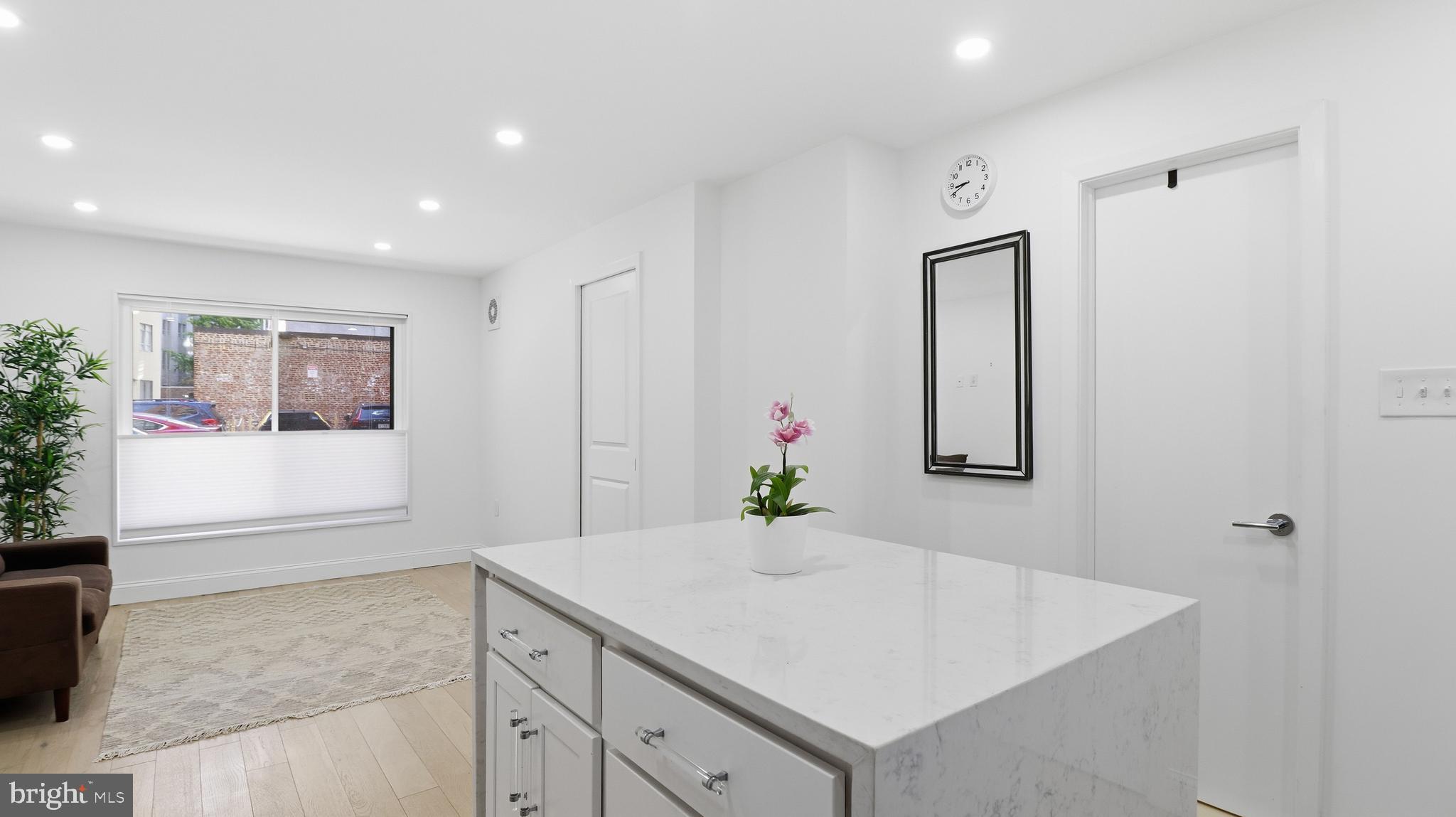 1718 P STREET NW L18