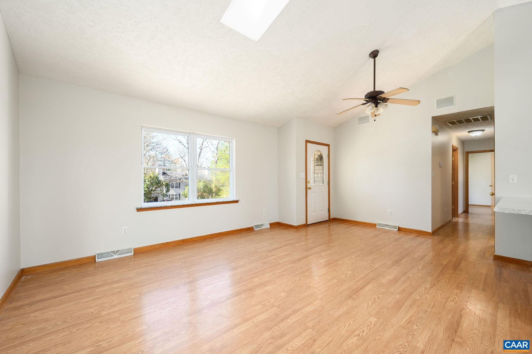 LAKE MONTICELLO - Residential