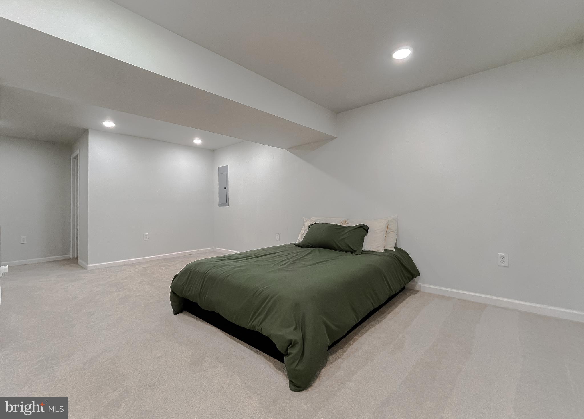 GREENBRIER - Residential