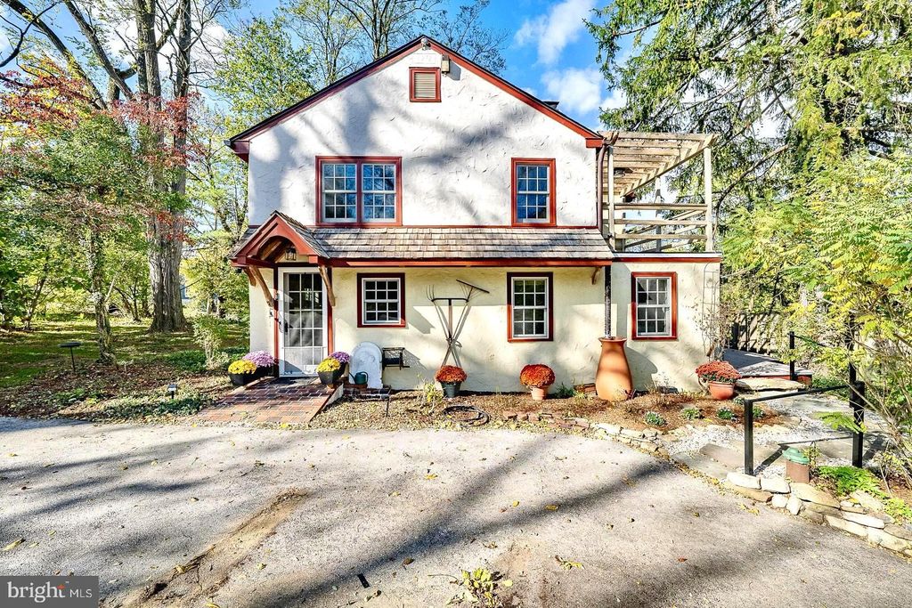 Photo of 525 Hopewell Road, DOWNINGTOWN, PA 19335 (MLS # PACT2112470)