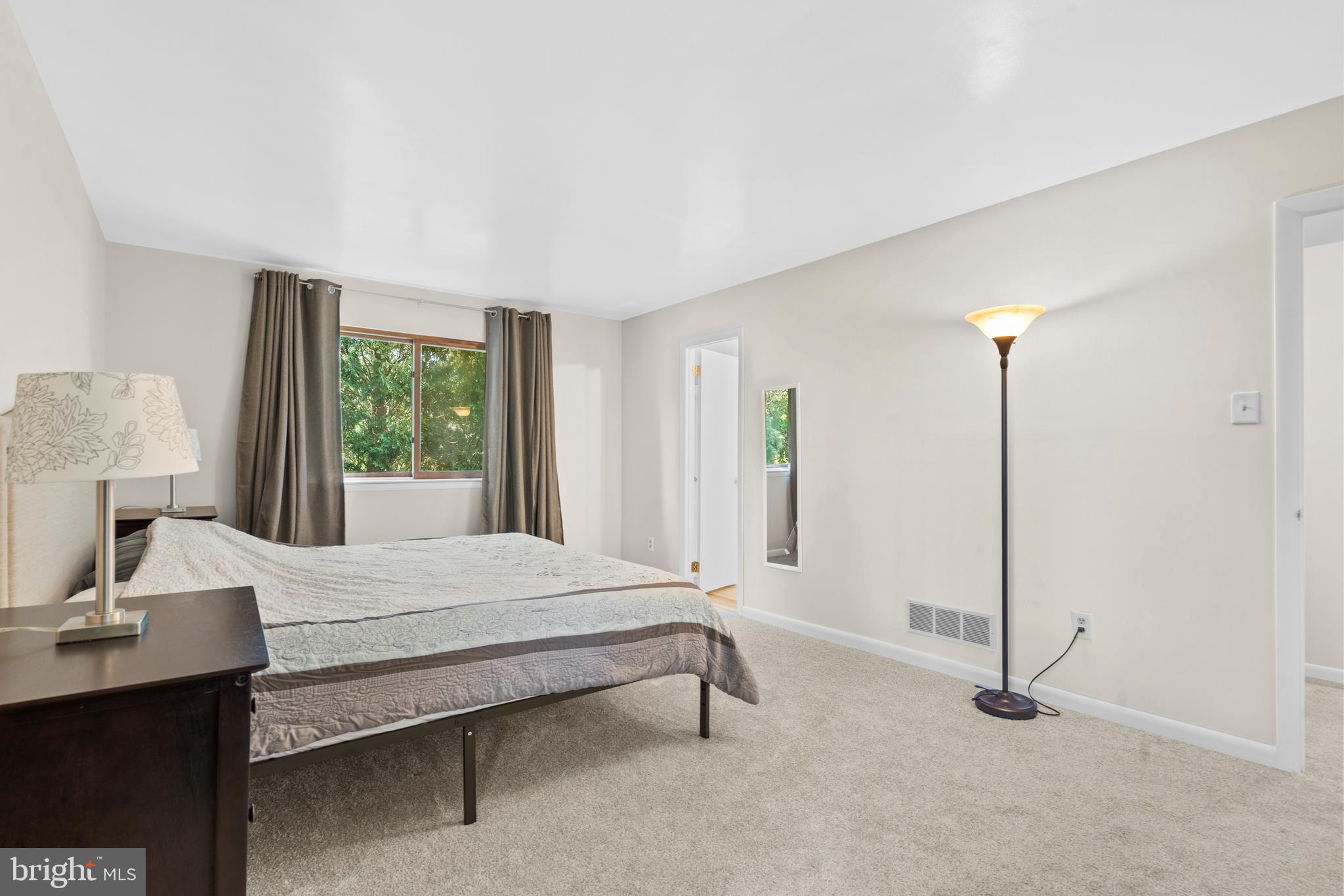 ONE PARK PLACE - Residential