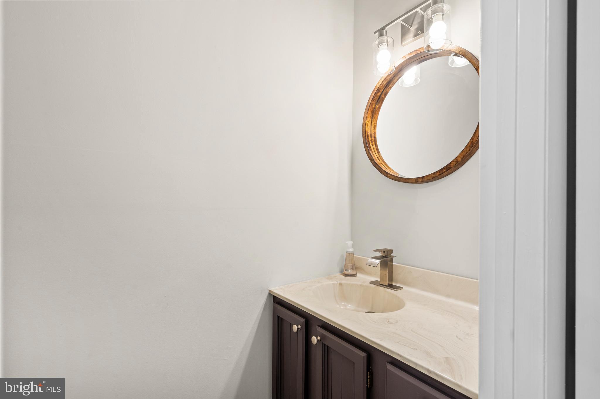 ONE PARK PLACE - Residential