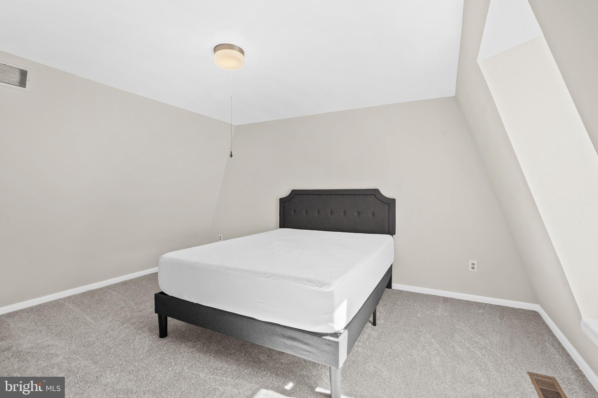 ONE PARK PLACE - Residential