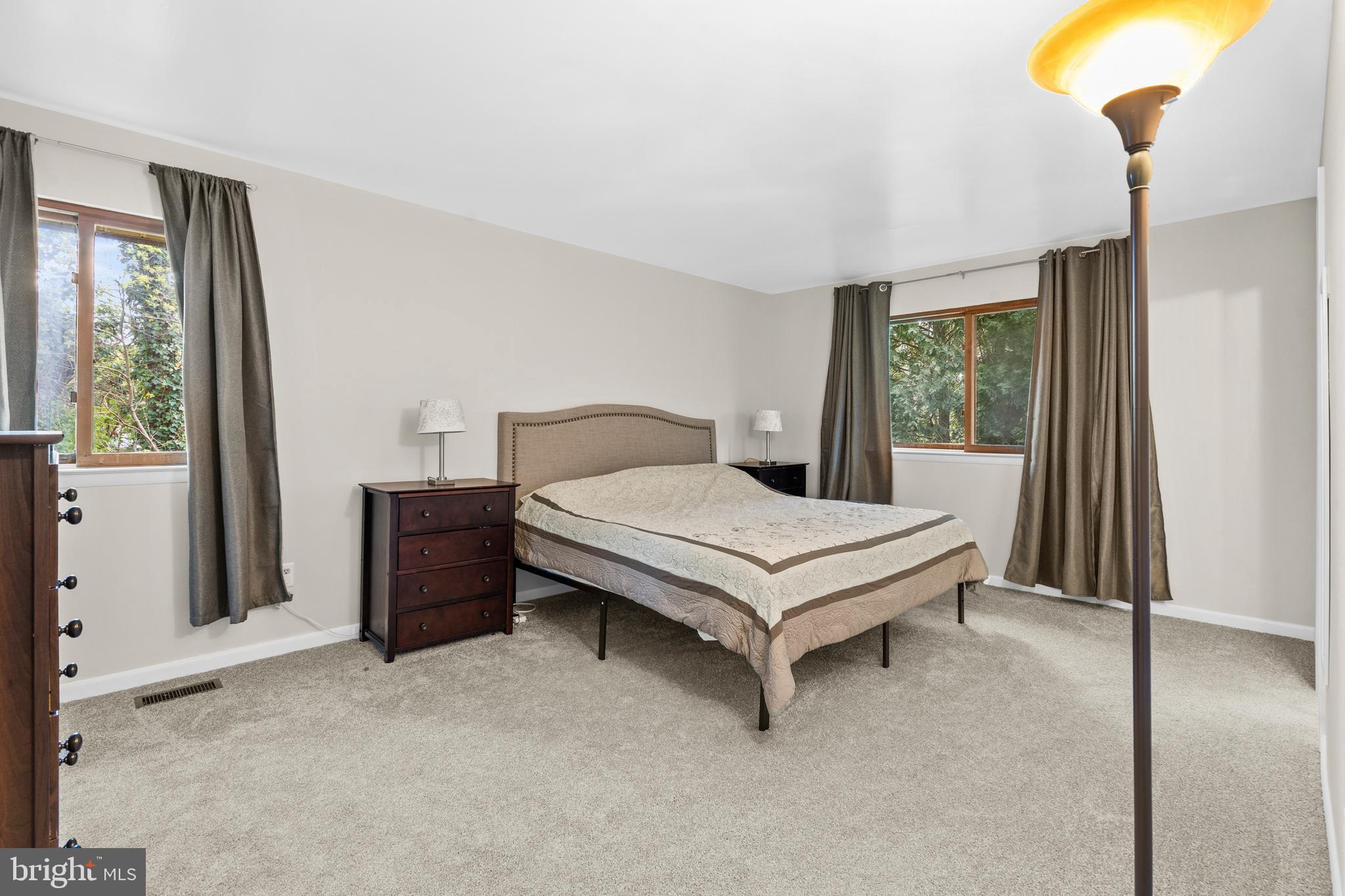 ONE PARK PLACE - Residential