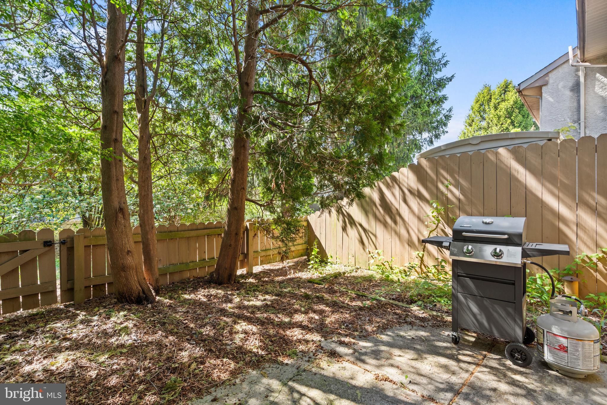 ONE PARK PLACE - Residential