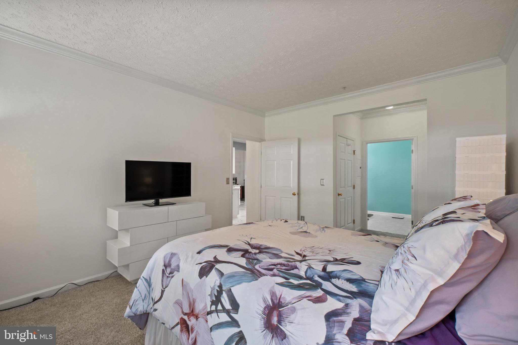 DEVONSHIRE AT WHITEMARSH - Residential