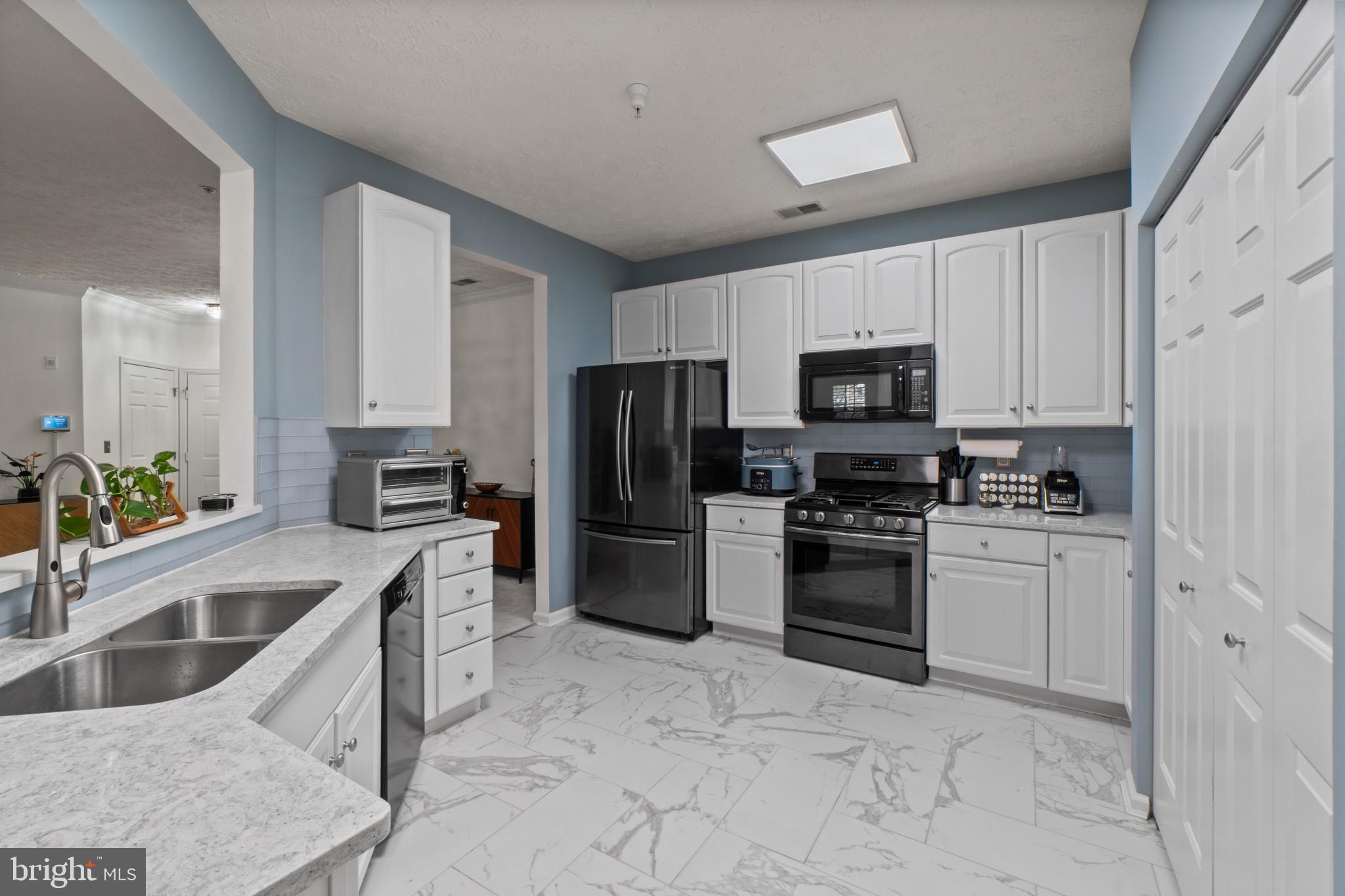 DEVONSHIRE AT WHITEMARSH - Residential