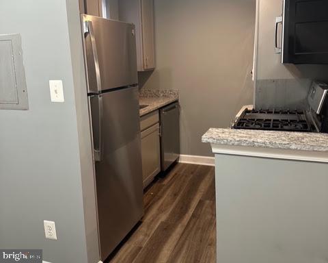 HIGHLAND AT LANDOVER STATION - Residential