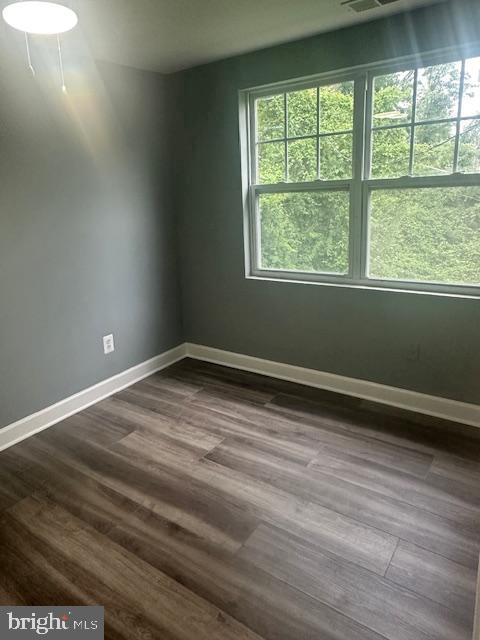 HIGHLAND AT LANDOVER STATION - Residential