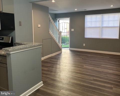 HIGHLAND AT LANDOVER STATION - Residential