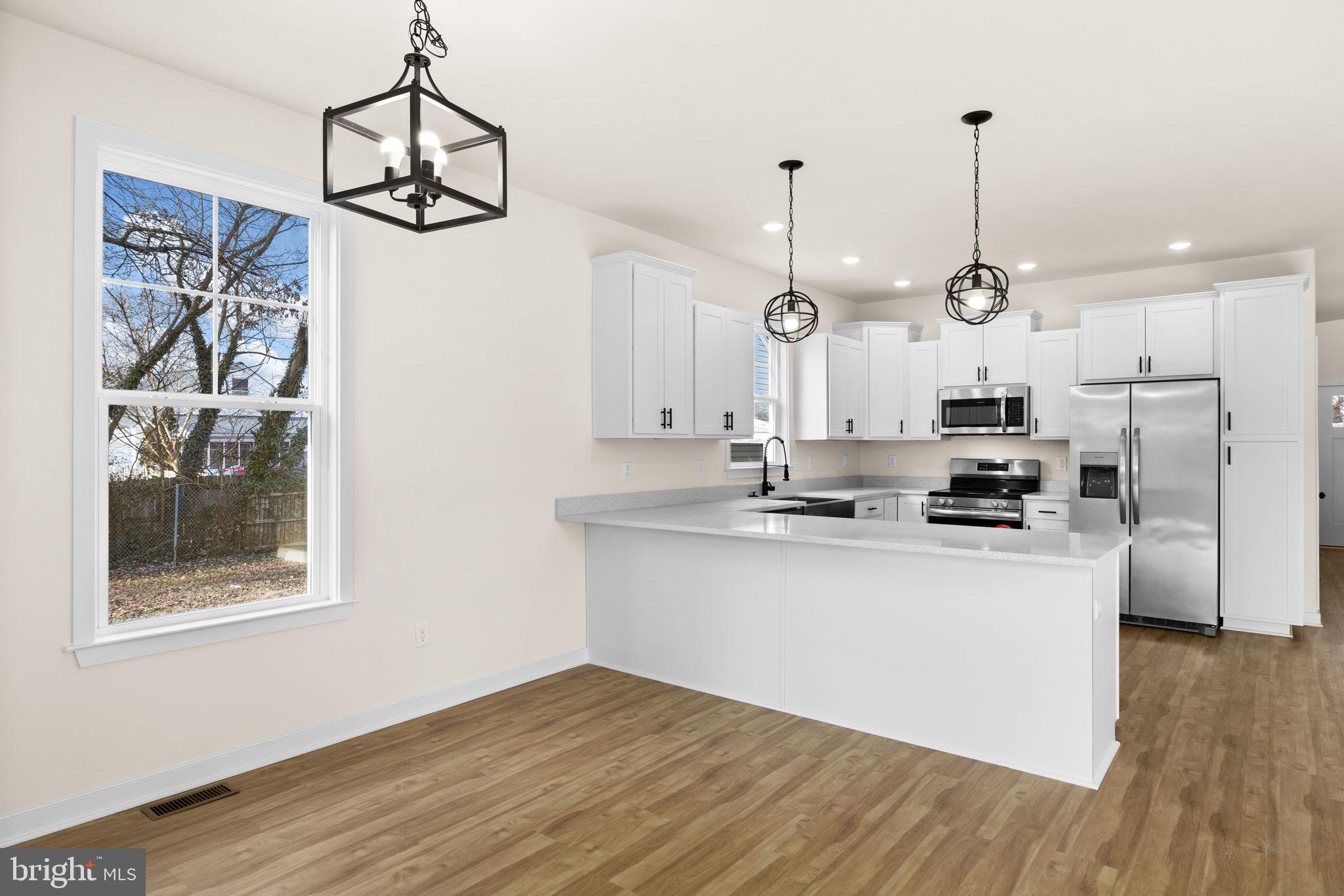 SYLVANIA HEIGHTS - Residential