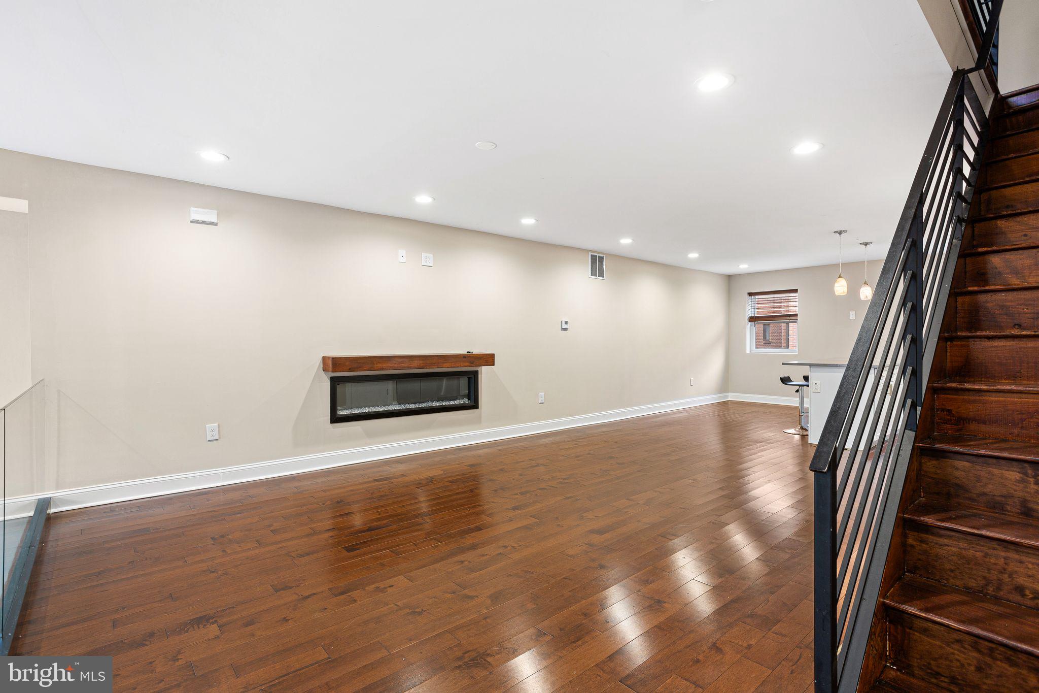 COBBS CREEK - Residential