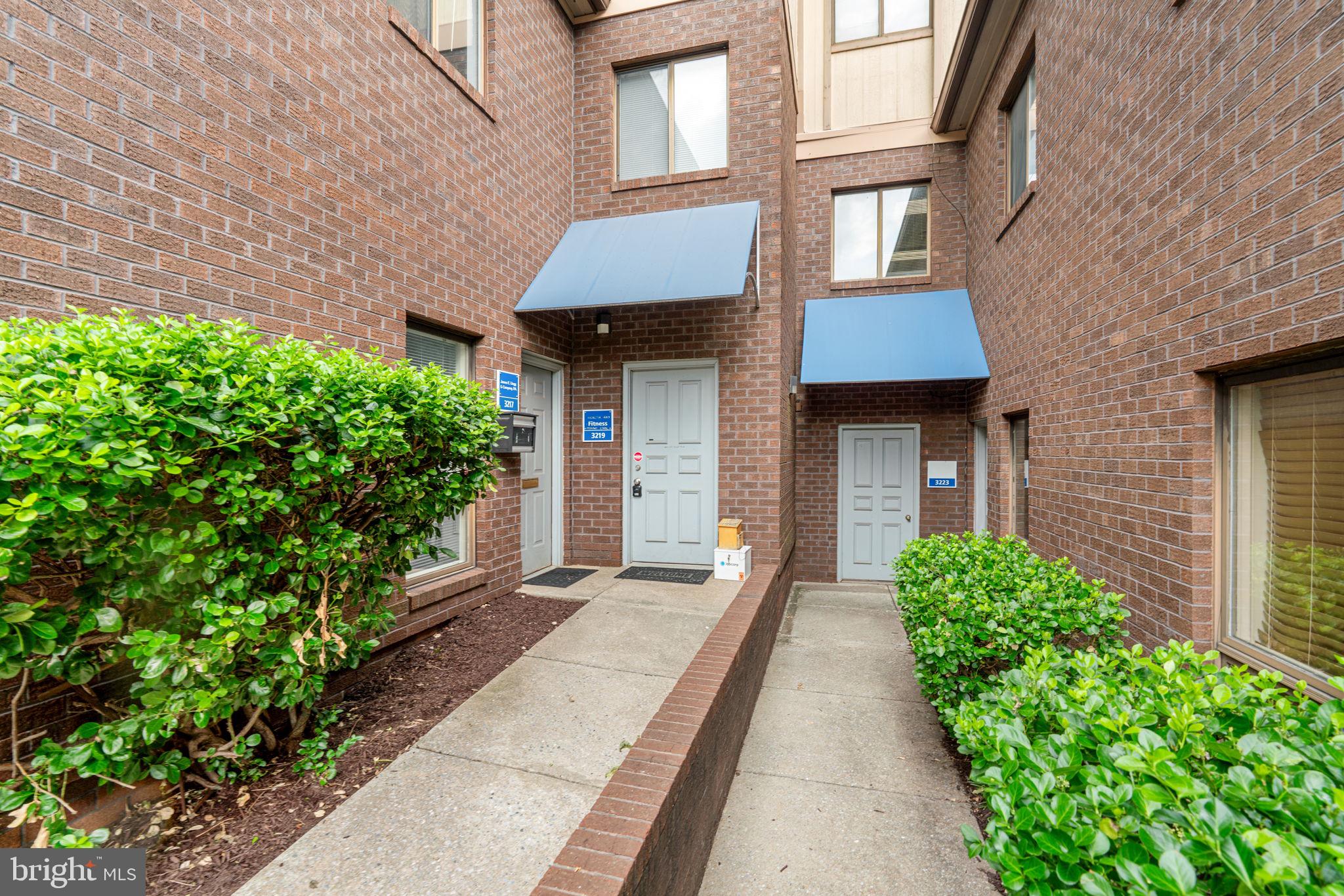 3219 CORPORATE CT 3