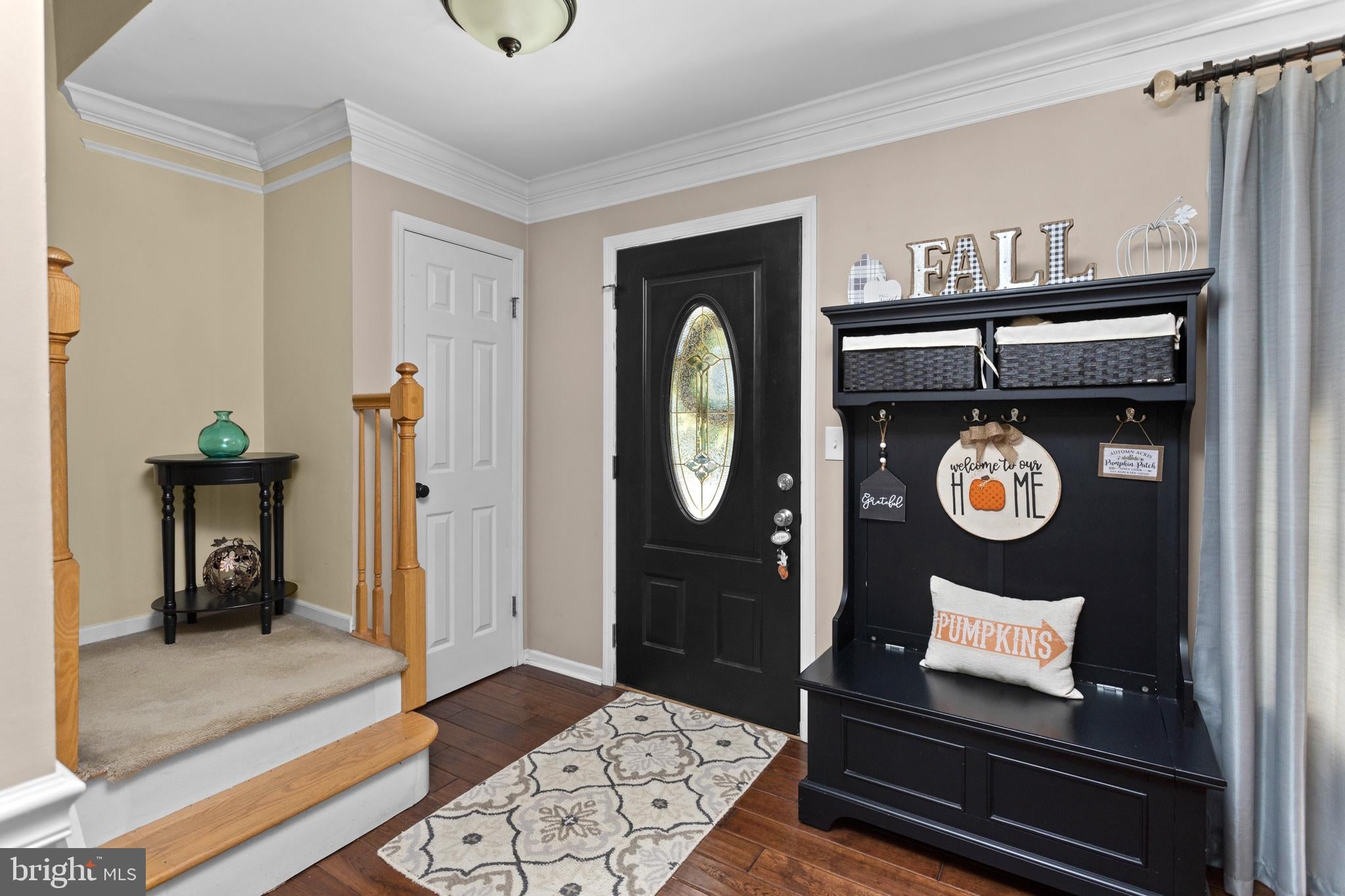 31 W CONSTITUTION DRIVE