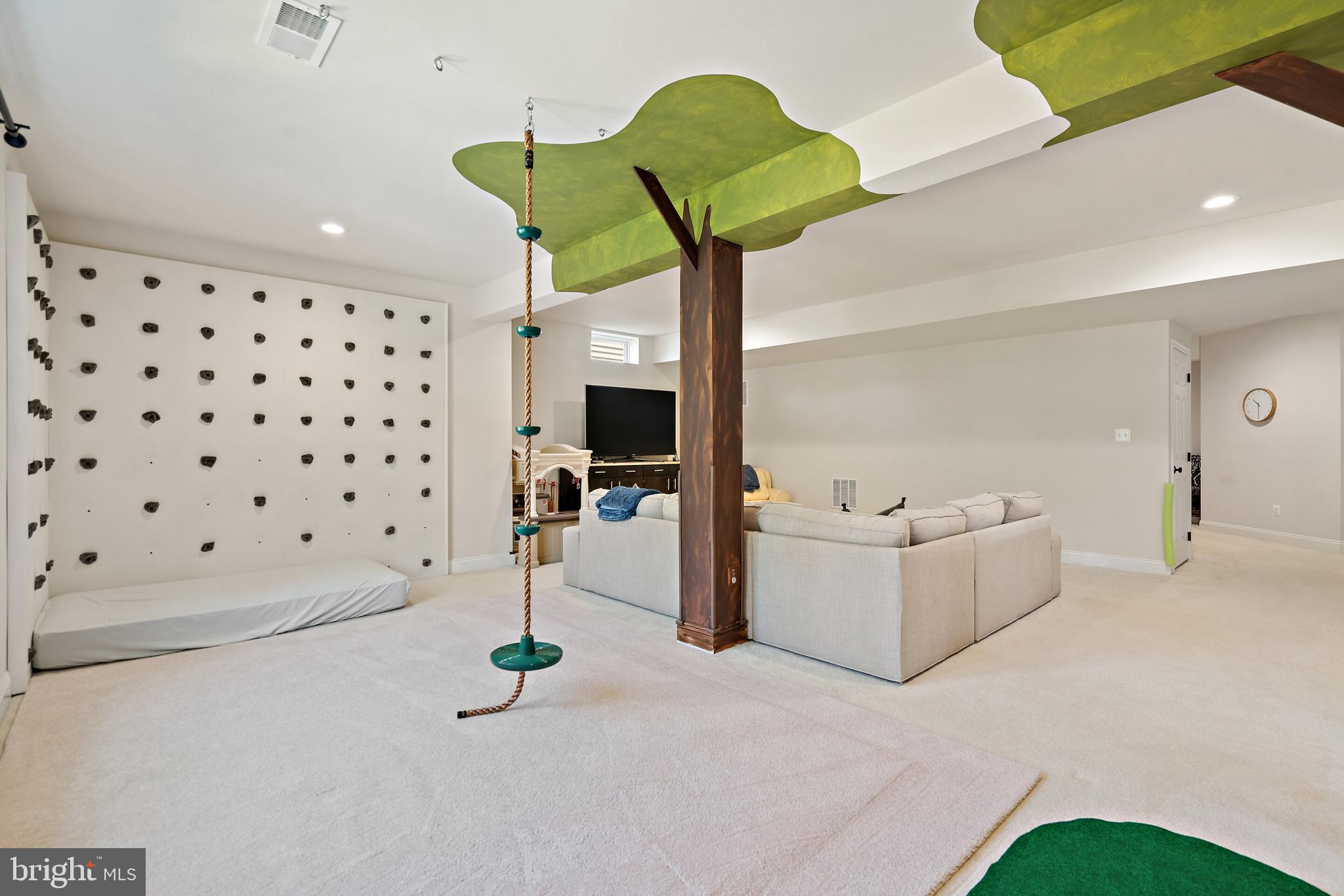 DOMINION VALLEY COUNTRY CLUB - Residential