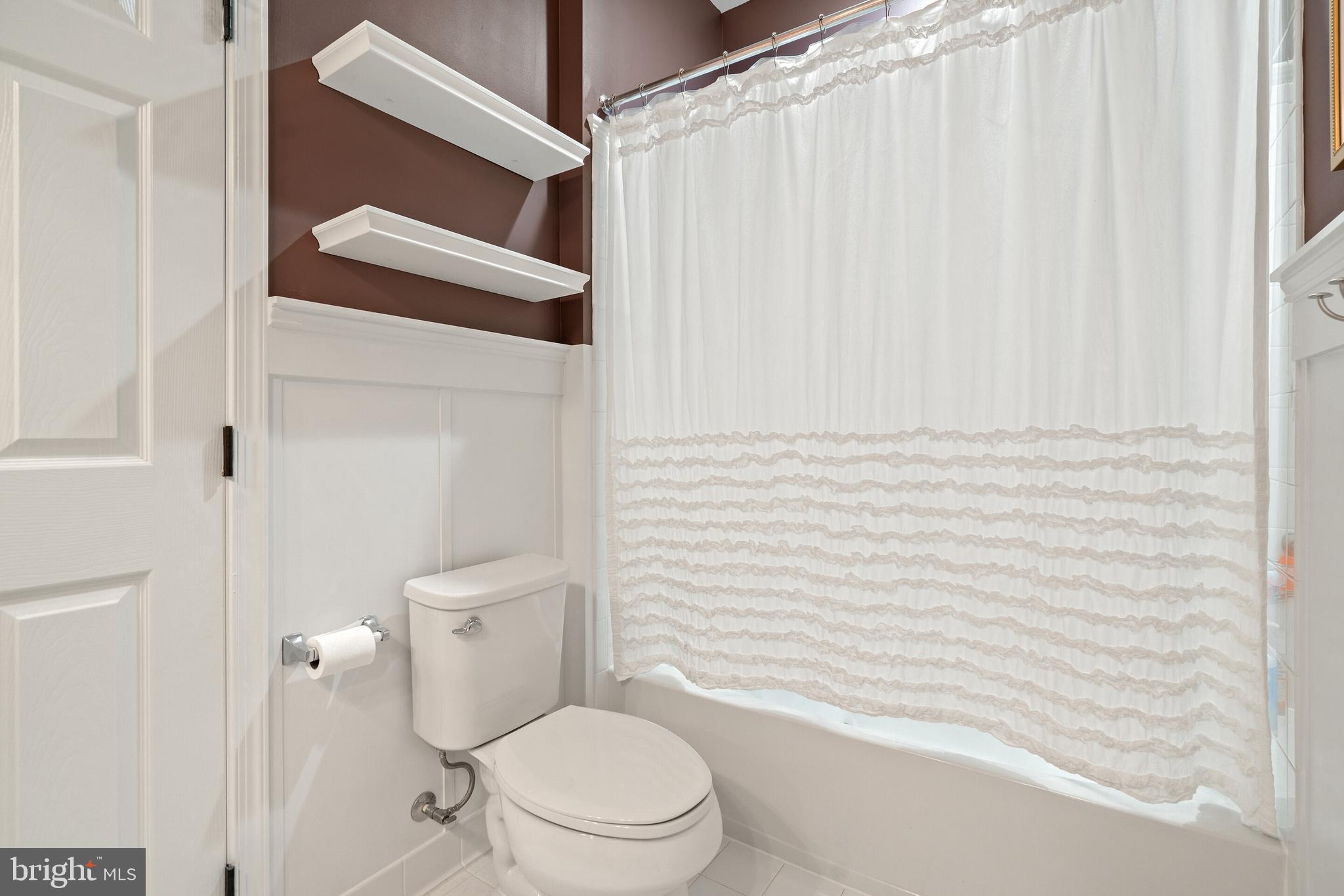 DOMINION VALLEY COUNTRY CLUB - Residential