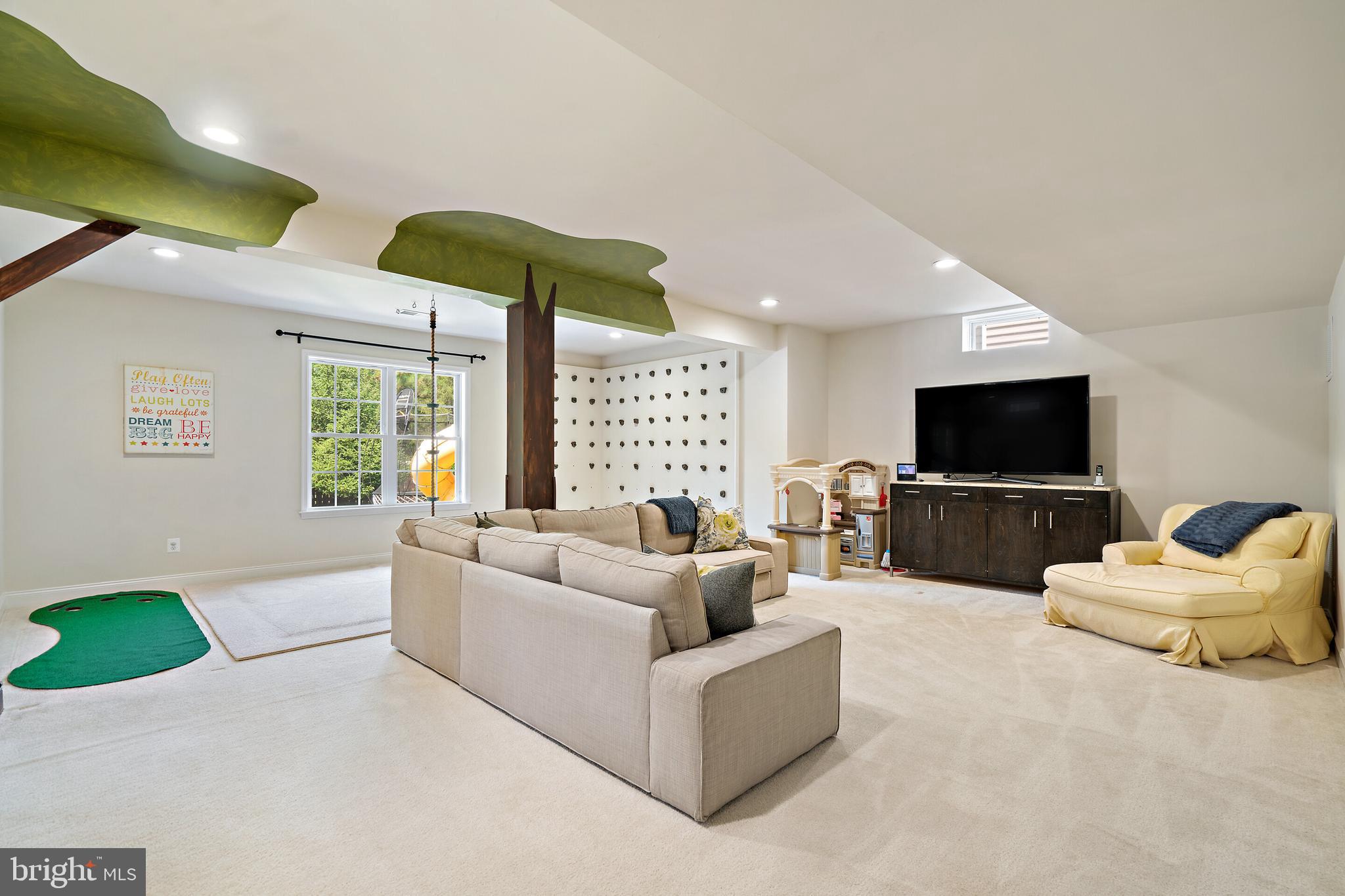 DOMINION VALLEY COUNTRY CLUB - Residential