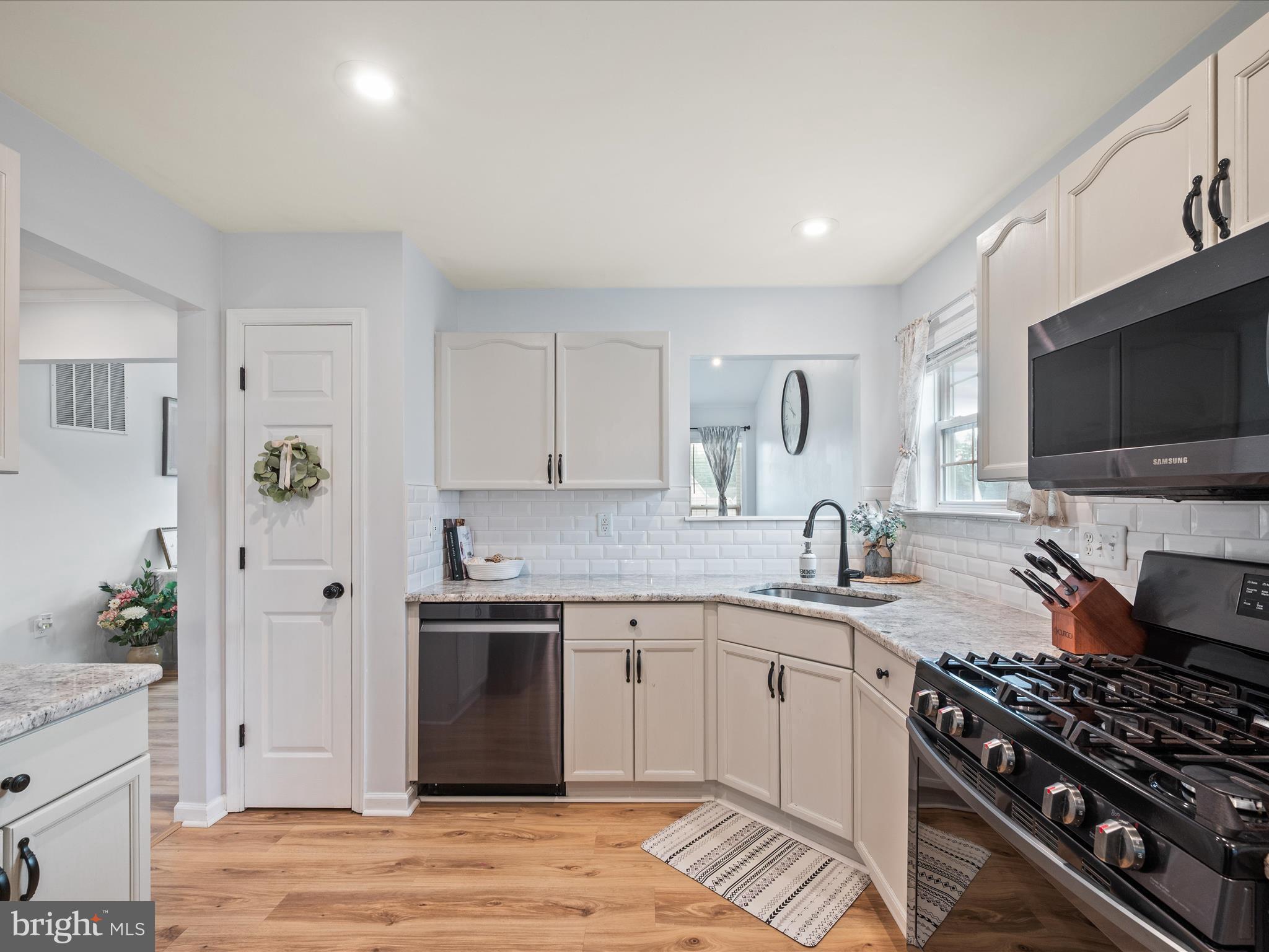 SYCAMORE VILLAGE - Residential