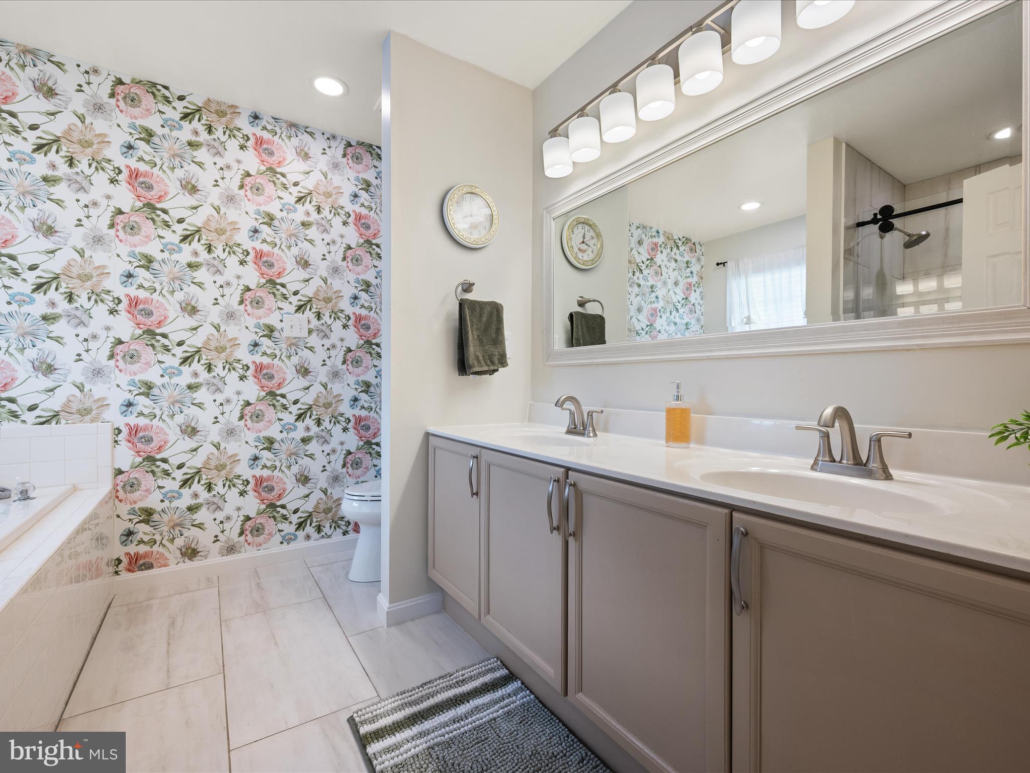 SYCAMORE VILLAGE - Residential